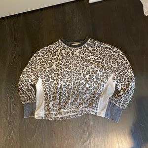 Vintage Havana long sleeve crewneck leopard print